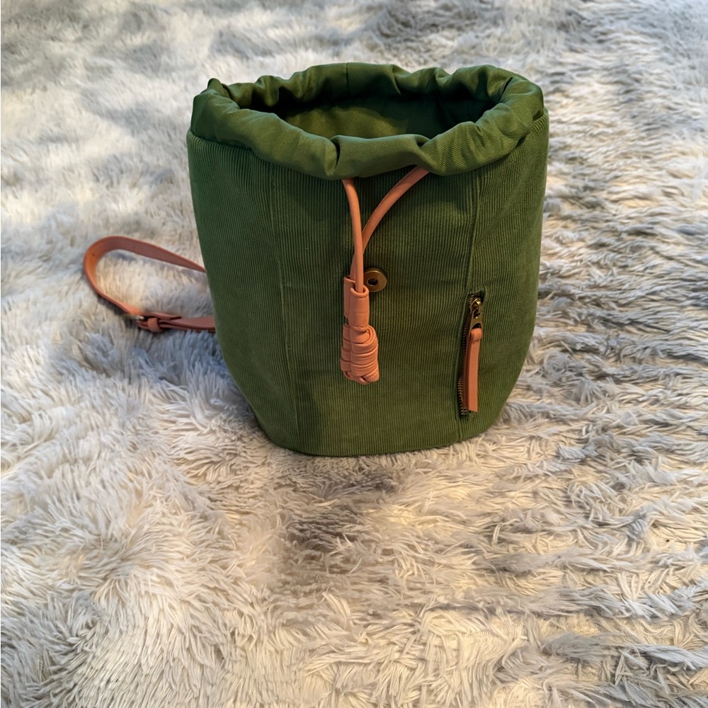 Universal Thread Olive Backpack With Beige Details - image 2